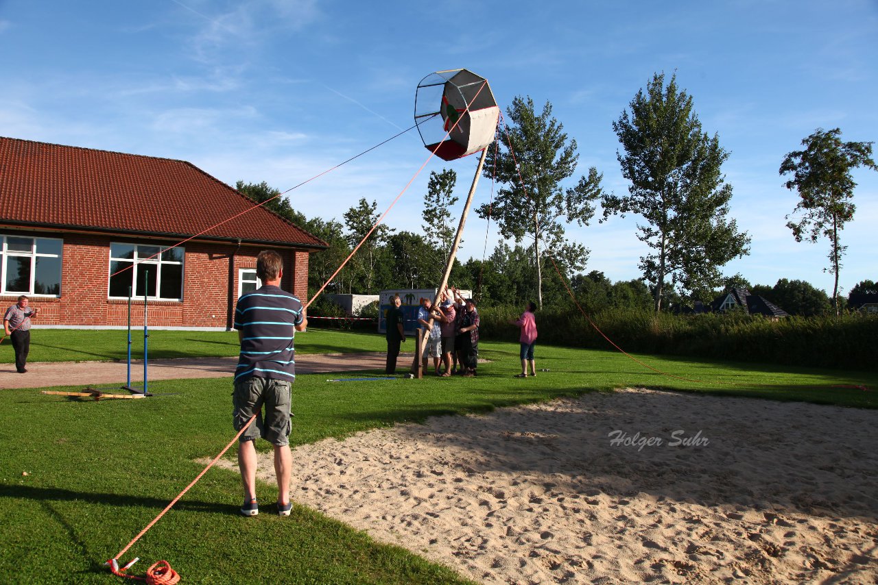 Bild 465 - Vogelschiessen am 18.8.12